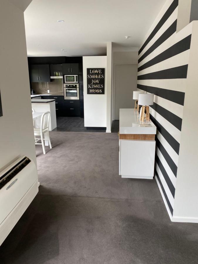 Home By Hagley Park Christchurch Exterior foto